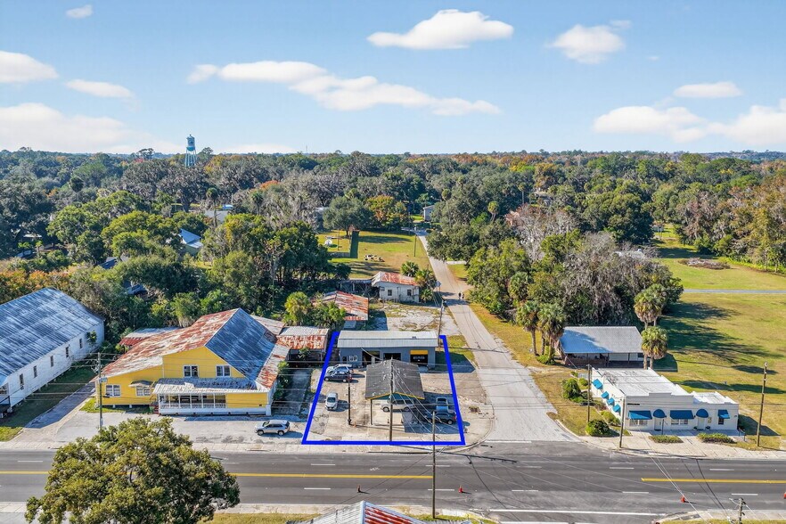 More Photos Of 20700 9th St, McIntosh Service Station For Lease