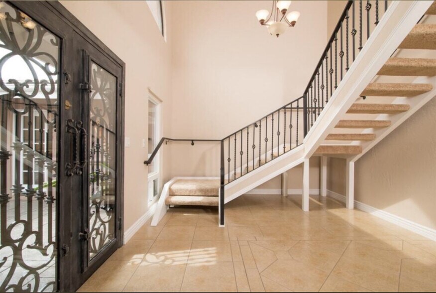 More Photos Of 12212 Old Stone Rd, Poway Assisted Living For Lease