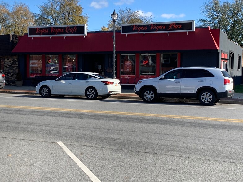 More Photos Of 211-213 N Broad St, Griffith Restaurant For Sale