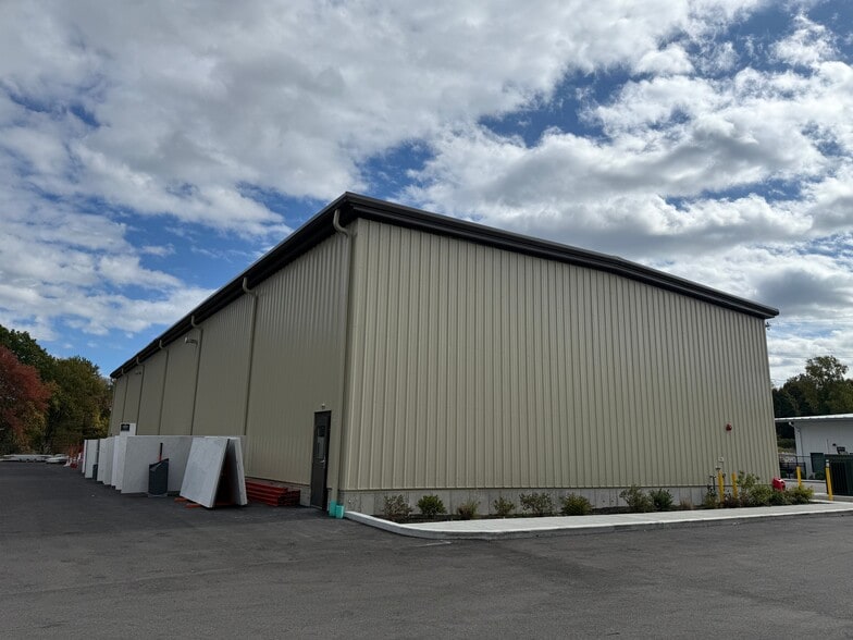 More Photos Of 40 Arnold St, Braintree Warehouse For Sale