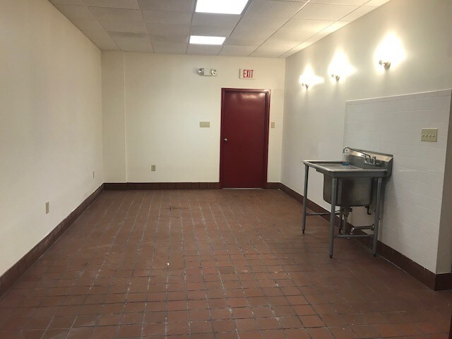 More Photos Of 5103 Torresdale Ave, Philadelphia Medical For Lease