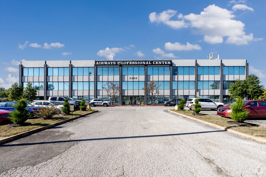 More Photos Of 3385 Airways Blvd, Memphis Office For Sale