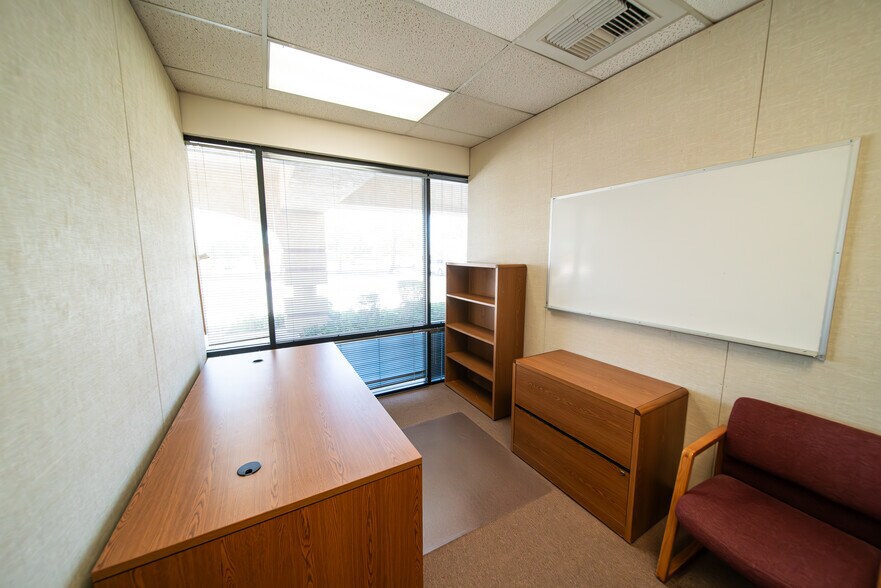 More Photos Of 1550 N Norma St, Ridgecrest Office For Lease