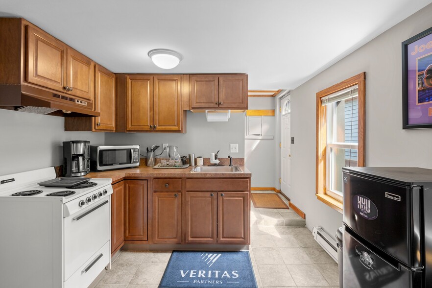 More Photos Of 1608 Eastern Ave, Baltimore Office Residential For Sale