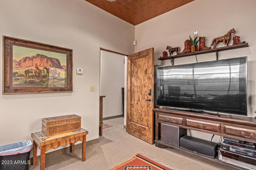More Photos Of 6195 E Cave Creek Rd, Cave Creek Storefront Retail Office For Sale