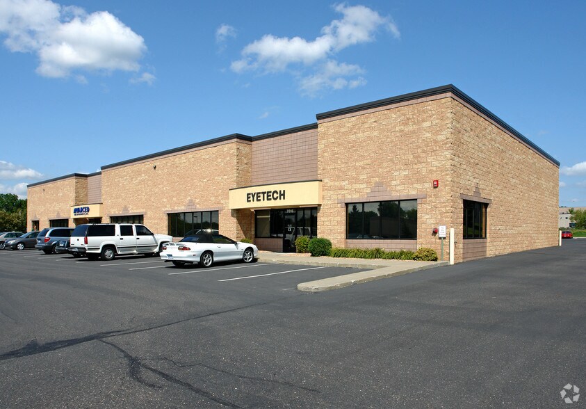More Photos Of 7002-7018 N 6th St, Oakdale Light Manufacturing For Lease