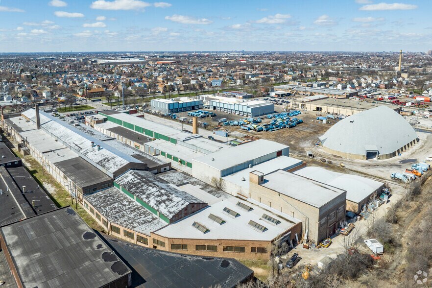 More Photos Of 5301-5323 S Western Blvd, Chicago Warehouse For Lease