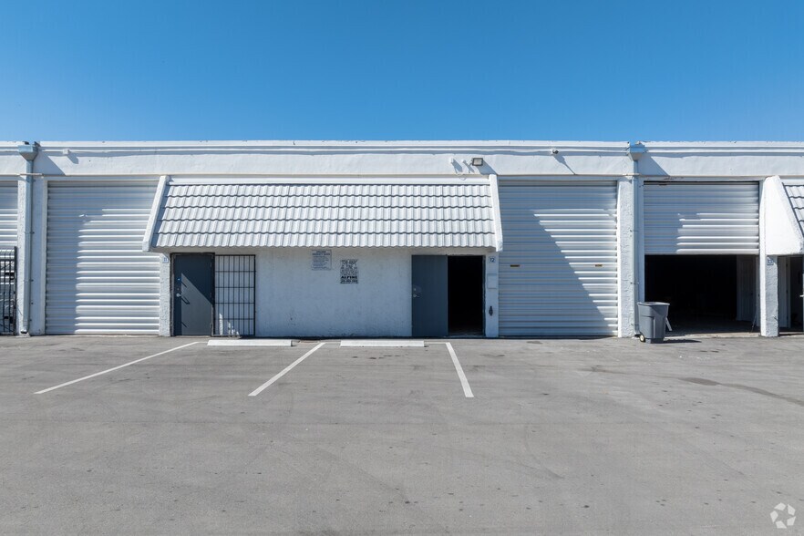 More Photos Of 2099 NW 141st St, Opa Locka Warehouse For Lease