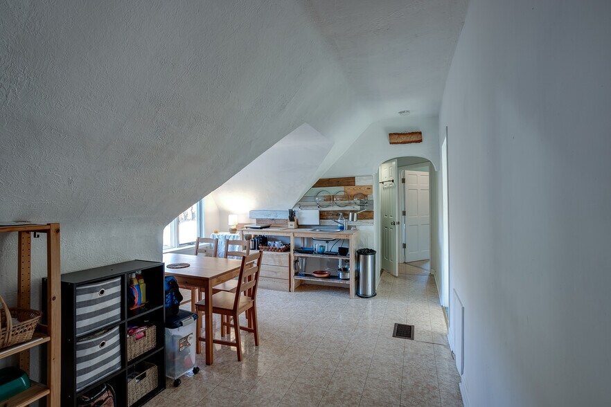 More Photos Of 1662 Route 206, Southampton Specialty For Sale