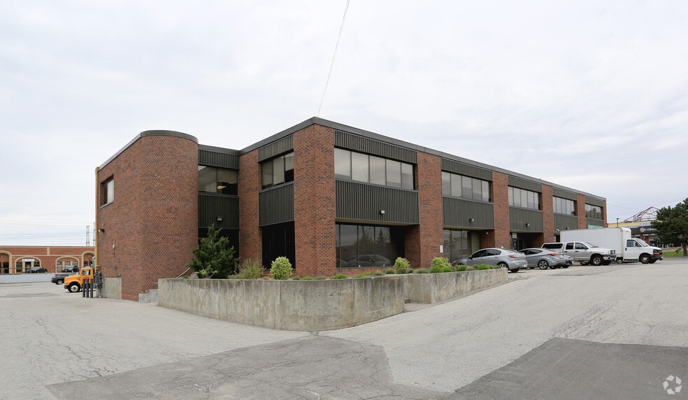 More Photos Of 1020 Brock Rd, Pickering Showroom For Lease