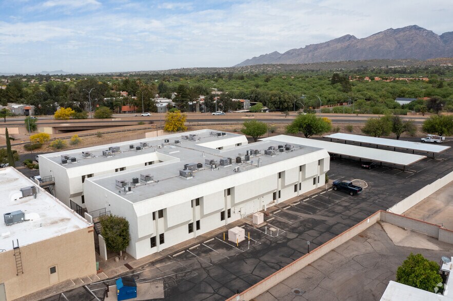 More Photos Of 2500 N Pantano Rd, Tucson Office Residential For Lease