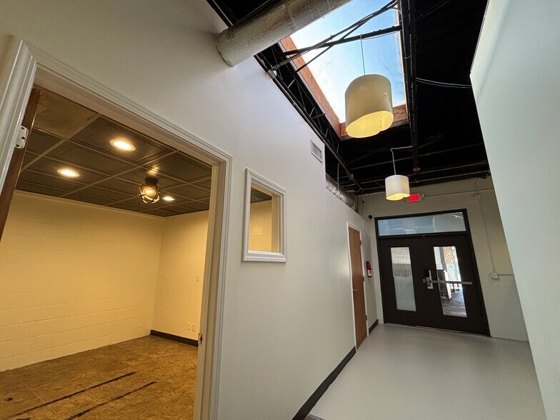 More Photos Of 1530 DeKalb Ave NE, Atlanta Storefront Retail Office For Lease