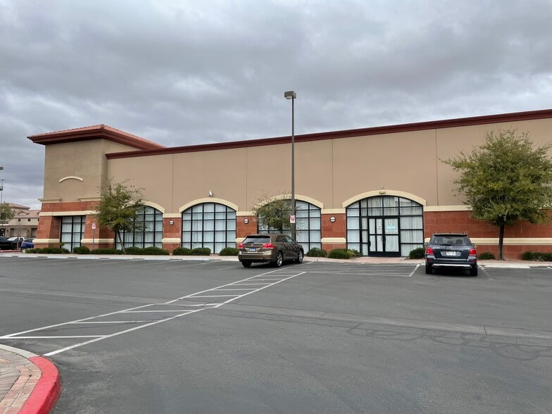 More Photos Of 7091 W Craig Rd, Las Vegas General Retail For Lease
