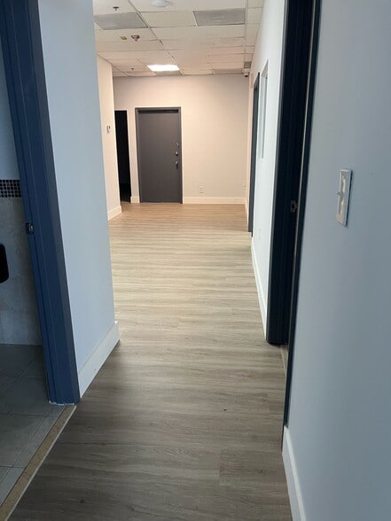 More Photos Of 7620 NW 25th St, Miami Distribution For Sale