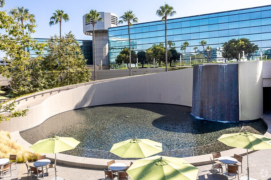 More Photos Of 3349 Michelson Dr, Irvine Coworking Space