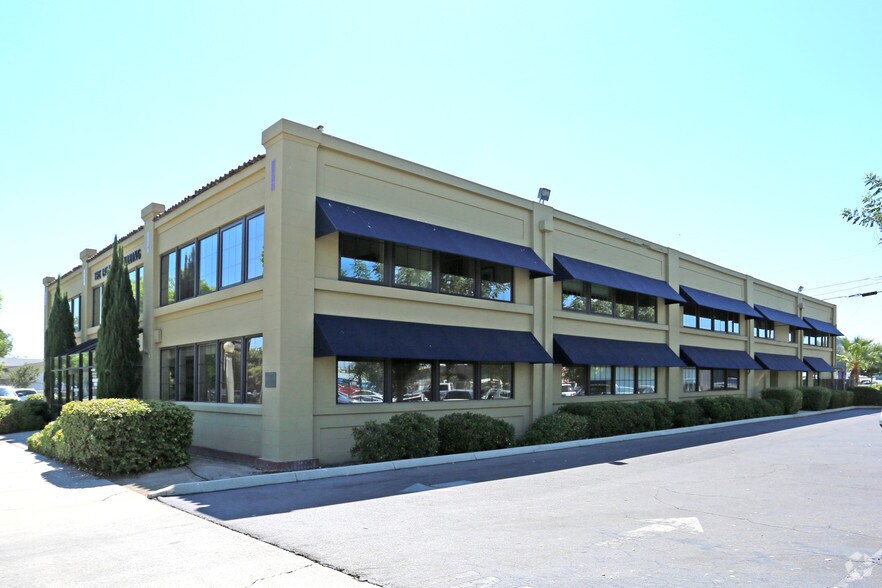 More Photos Of 425 W 7th St, Hanford Office For Sale