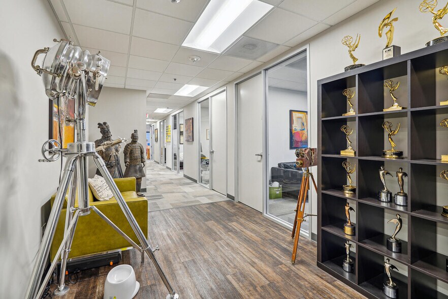 Primary Photo Of 4350 East-West Hwy, Bethesda Office For Lease