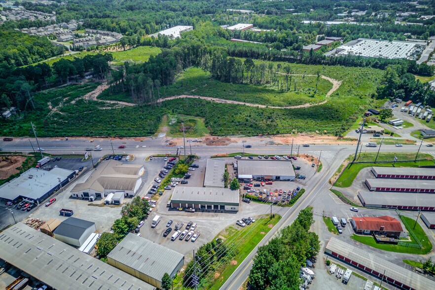 More Photos Of 5280 Atlanta Hwy, Alpharetta Auto Repair For Sale