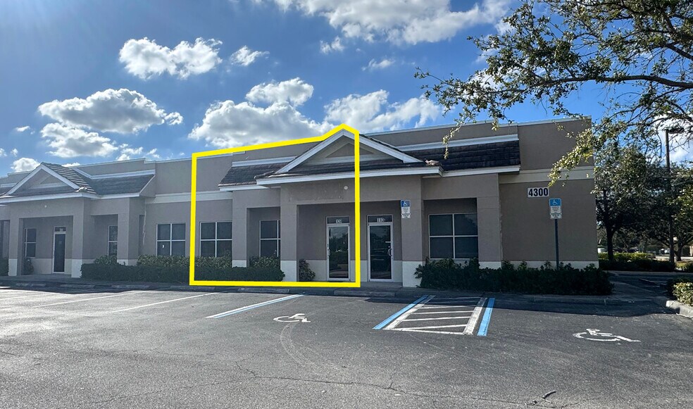 More Photos Of 4300 Ford St, Fort Myers Light Manufacturing For Lease