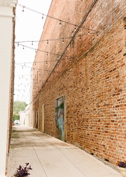 More Photos Of 1035 Broad St, Camden Storefront For Sale