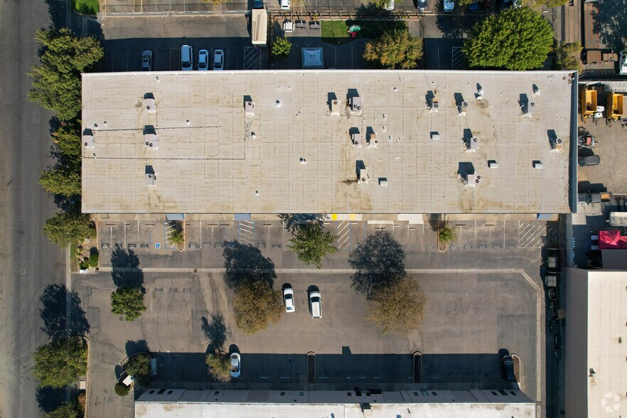 More Photos Of 1210 Commerce, Woodland Light Distribution For Lease