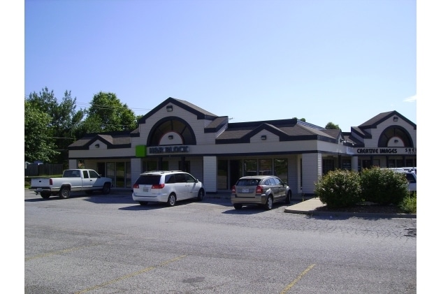 More Photos Of 1412 SW 7 Hwy, Blue Springs Unknown For Lease