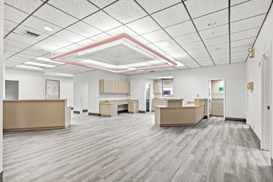 More Photos Of 6210 Samuel Wells, Jacksonville Medical For Sale