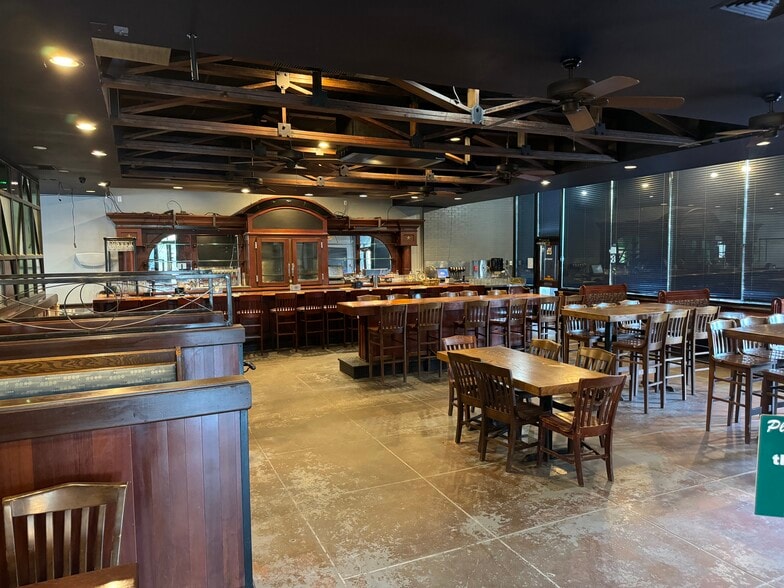 More Photos Of 914 Mall Loop Rd, High Point Restaurant For Sale