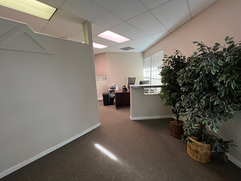 More Photos Of 1101 Standiford Ave, Modesto Medical For Lease