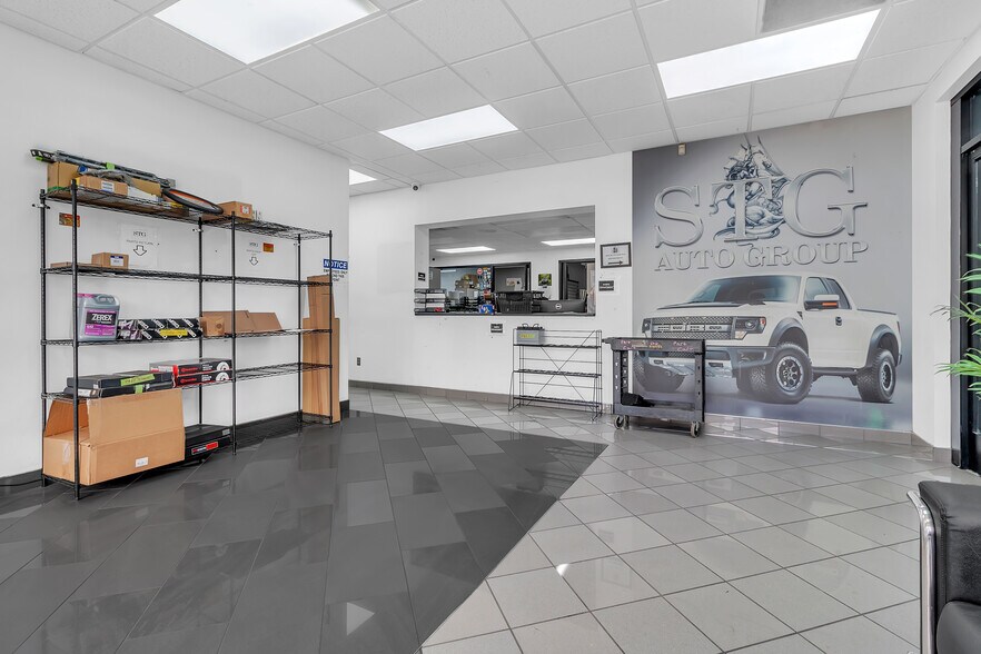 More Photos Of 10325 Central Ave, Montclair Auto Dealership For Lease