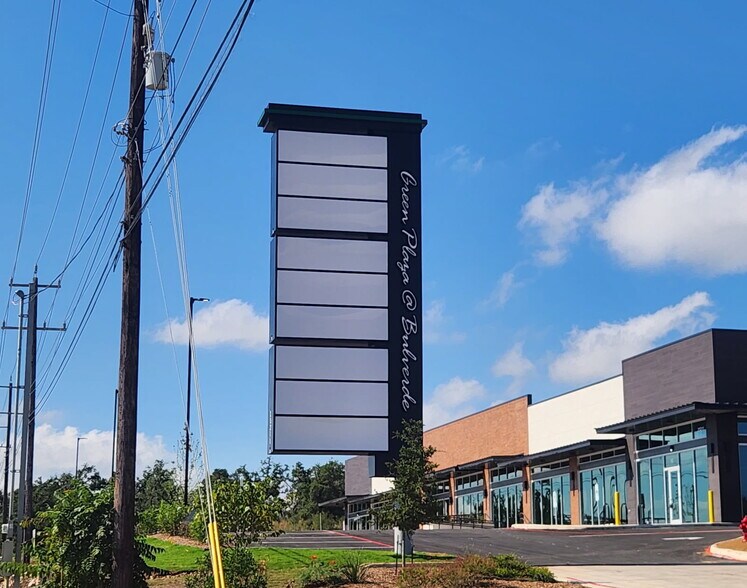 More Photos Of 25211 US Hwy 281 N, San Antonio Storefront Retail Office For Lease