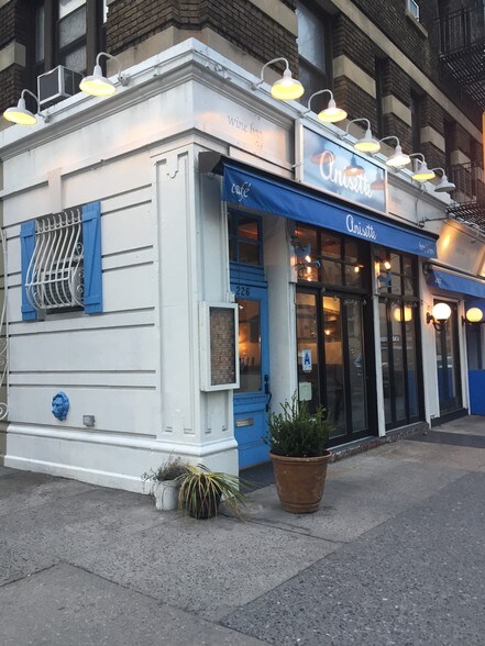 More Photos Of 151 E 19th St, New York Apartments For Lease