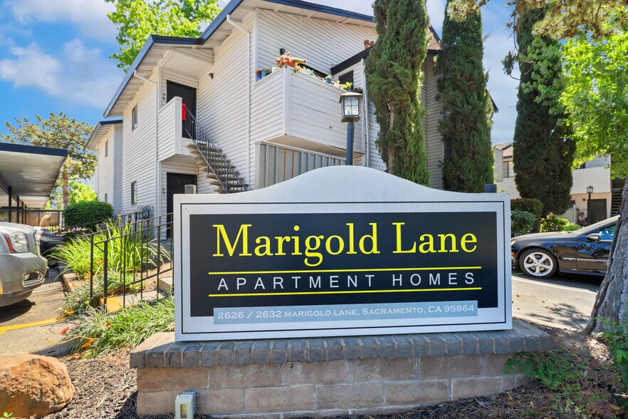 More Photos Of 2626 Marigold Ln, Sacramento Apartments For Sale