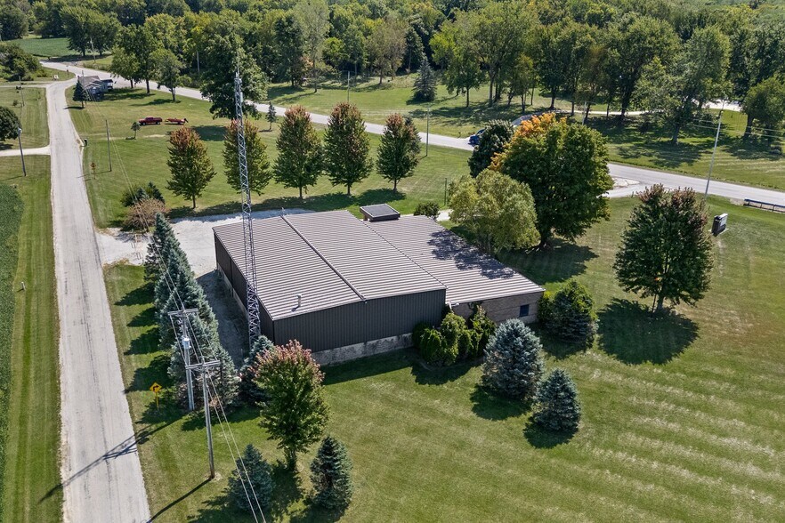 More Photos Of 9505 Emahiser rd, Caledonia Distribution For Sale