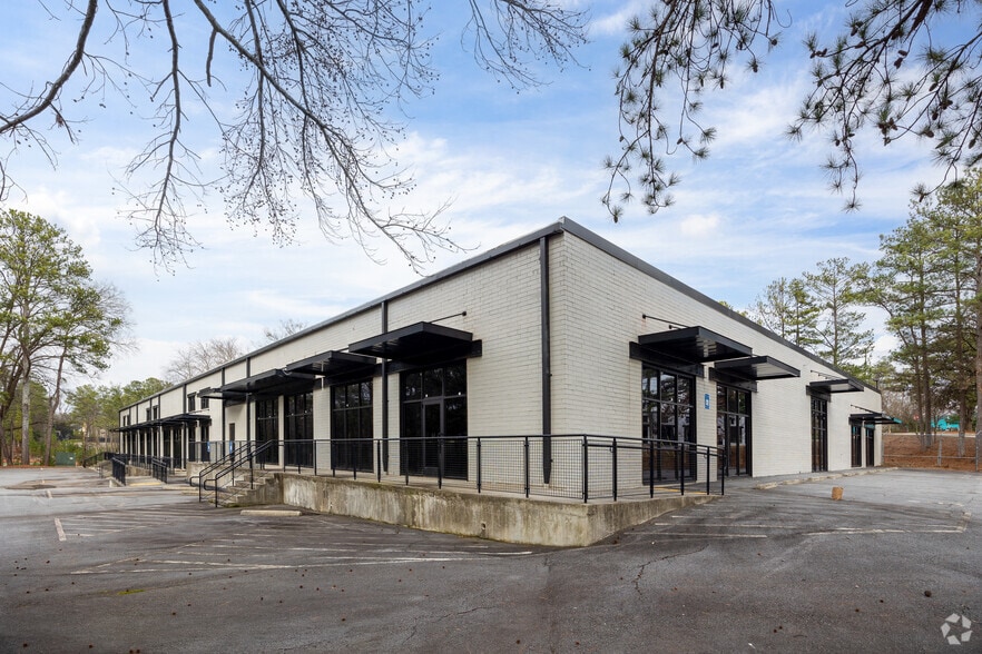 More Photos Of 3586 Pierce Dr NE, Chamblee Office For Sale