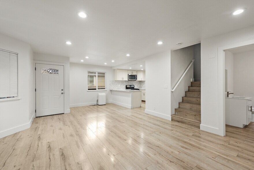 More Photos Of 8690 Old Redwood Hwy, Windsor Apartments For Sale