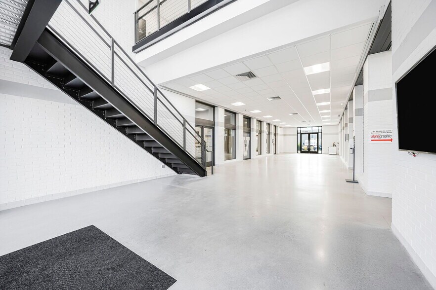 More Photos Of 1 Lethbridge Plz, Mahwah Office For Lease