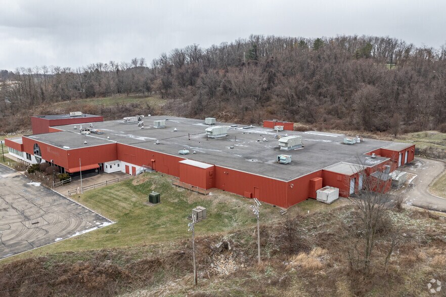 More Photos Of 1576 Arona Rd, Irwin Warehouse For Sale