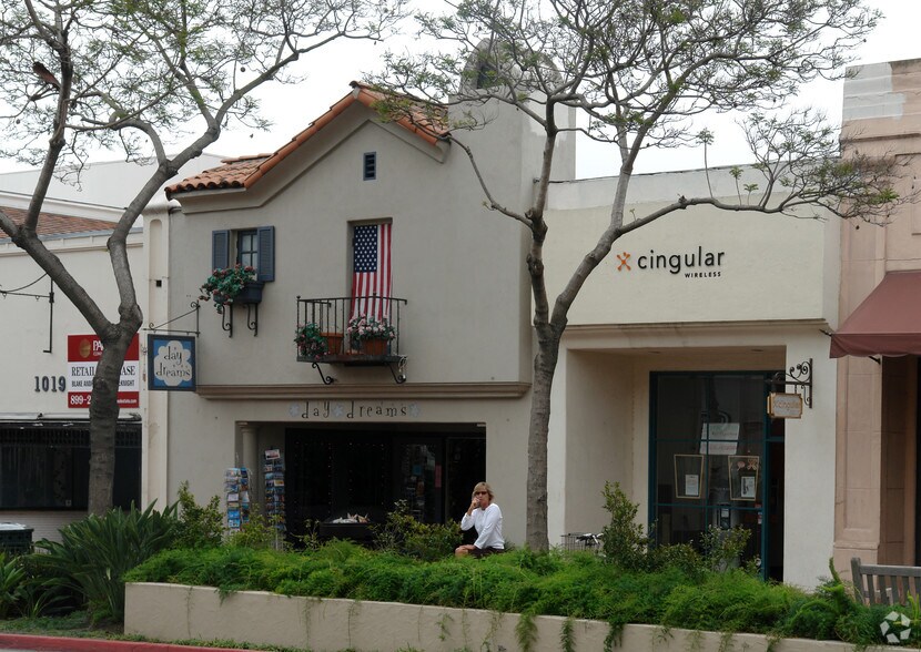 More Photos Of 1021 State St, Santa Barbara Storefront For Lease