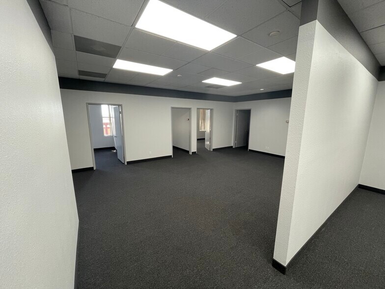 More Photos Of 2760-2764 Lake Sahara Dr, Las Vegas Medical For Lease