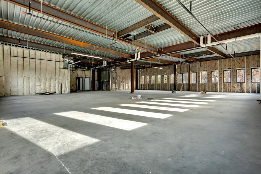More Photos Of 705 Brewers Bridge Rd, Jackson Office For Lease