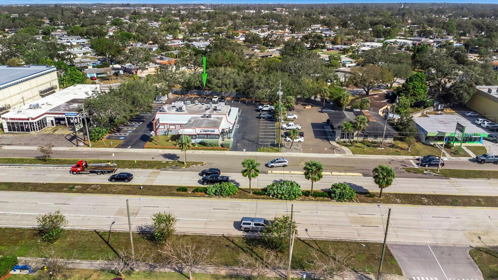 More Photos Of 2901 Tyrone Blvd, Saint Petersburg Restaurant For Sale