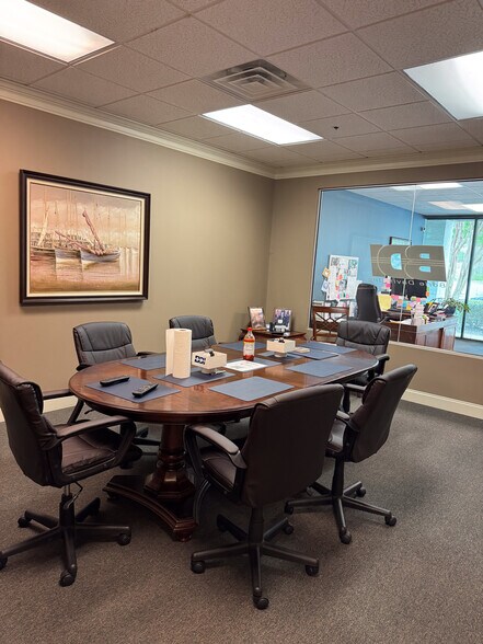 More Photos Of 5975 Shiloh Rd, Alpharetta Showroom For Sale