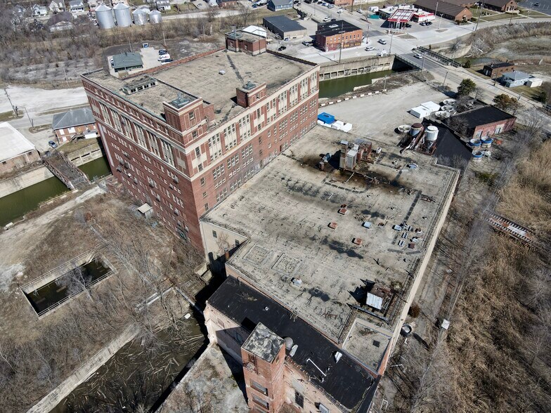 More Photos Of 224 Main St, Marseilles Industrial For Sale