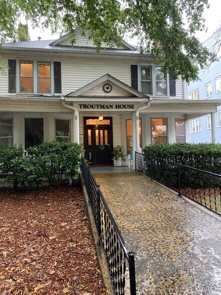 Primary Photo Of 823 W Fifth St, Winston-Salem Office For Lease