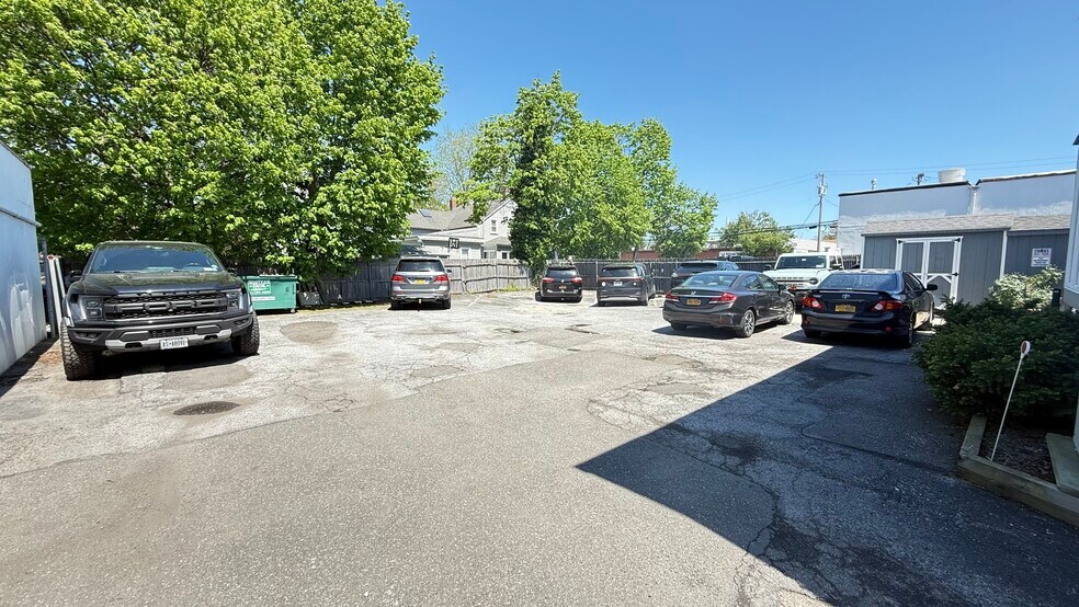 More Photos Of 74 Merrick Rd, Amityville Storefront Retail Office For Sale