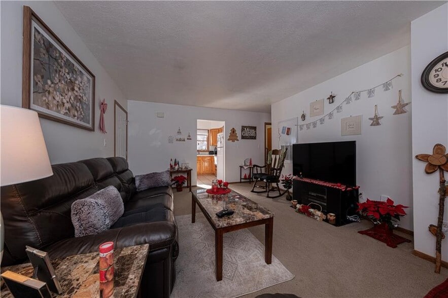 More Photos Of 108 Oak Dr, Saxonburg Apartments For Sale