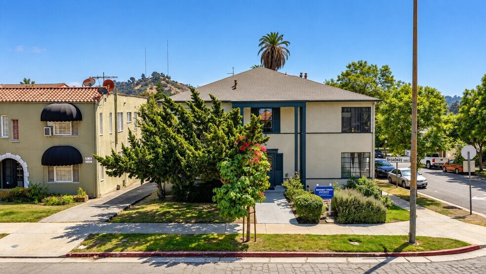 More Photos Of 1600 E Broadway, Glendale Apartments For Sale