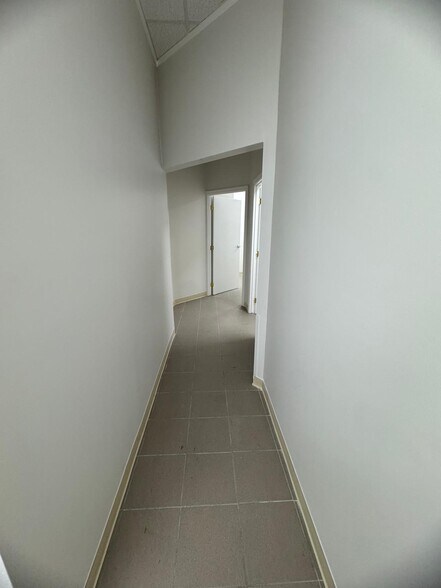More Photos Of 1432 Hylan Blvd, Staten Island Medical For Lease