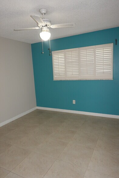 More Photos Of 2887 S Osceola Ave, Orlando Office For Sale